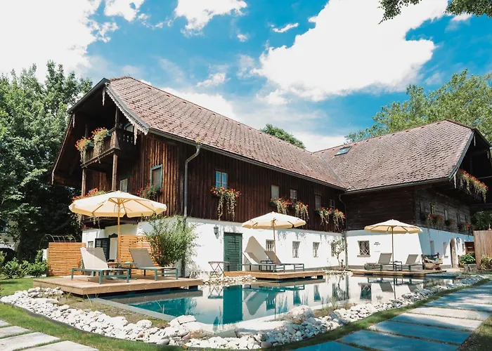 Der Schlosswirt Zu Anif - Biedermeierhotel Und Restaurant