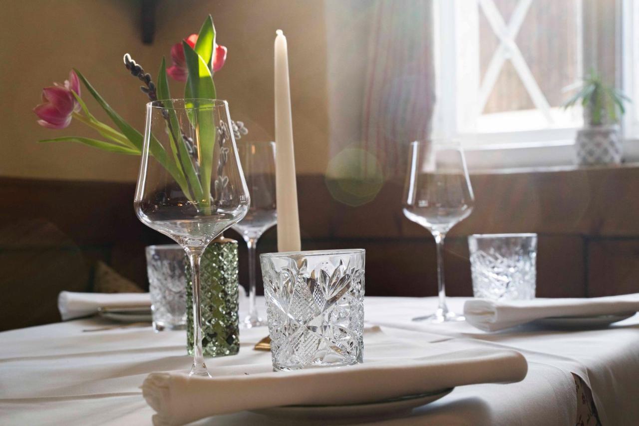 Der Schlosswirt Zu - Biedermeierhotel Und Restaurant Hotel 4*