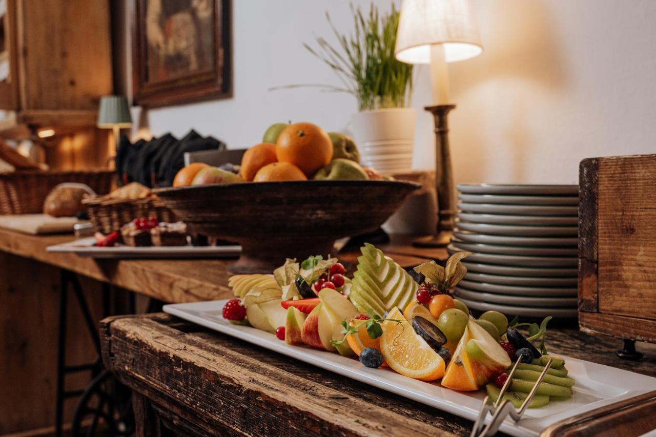 Der Schlosswirt Zu - Biedermeierhotel Und Restaurant Anif