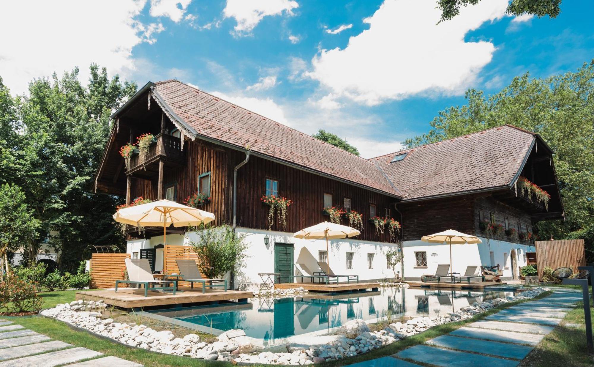 Der Schlosswirt Zu - Biedermeierhotel Und Restaurant 4*